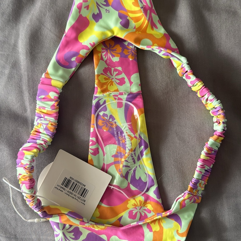 Kulani kinis retro y thong island swirl NWT MEDIUM - Picture 8 of 8